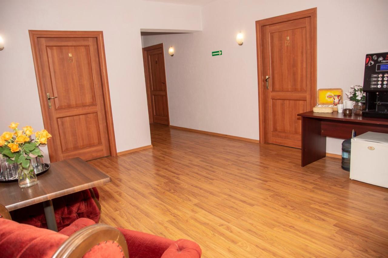 Weranda Rooms Тичи Екстериор снимка