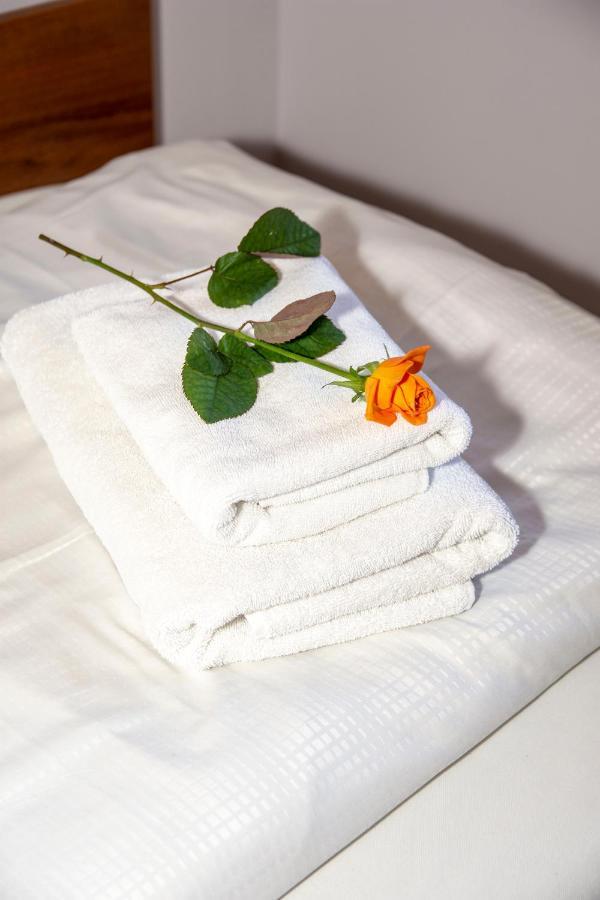 Weranda Rooms Тичи Екстериор снимка