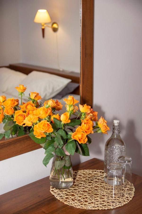 Weranda Rooms Тичи Екстериор снимка