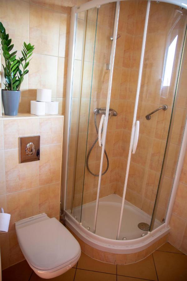 Weranda Rooms Тичи Екстериор снимка